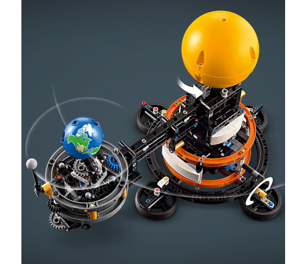 LEGO Technic 42179 Planeta Ziemia i Księżyc na orbicie - 1220588 - zdjęcie 9